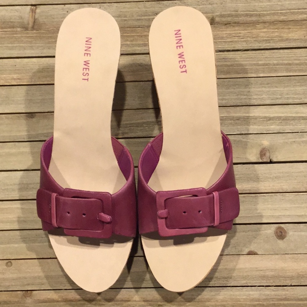 New Nine West Dark Purple Wedge Sandals Sz 10 - Picture 2 of 4